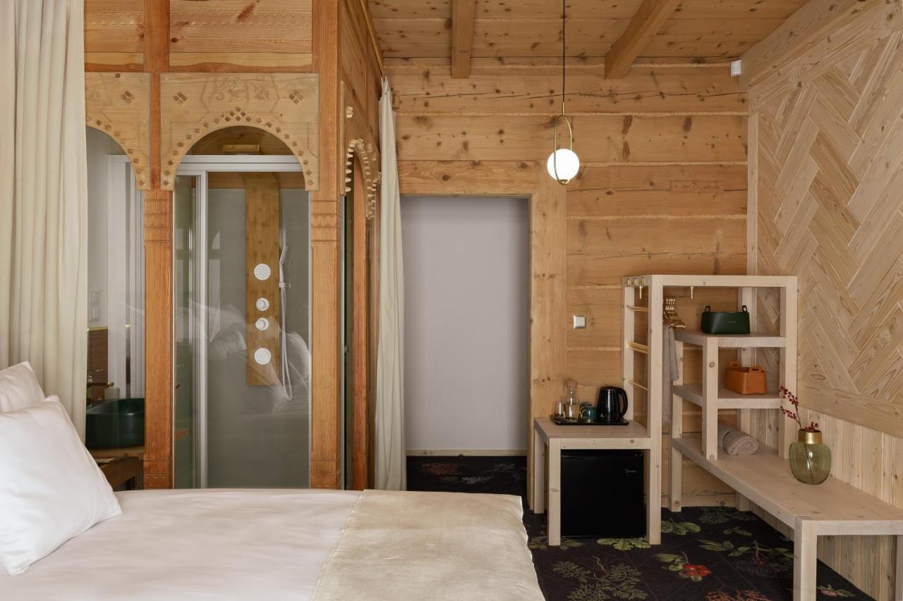 Deluxe Tweepersoonskamer met Balkon en Uitzicht op de Bergen