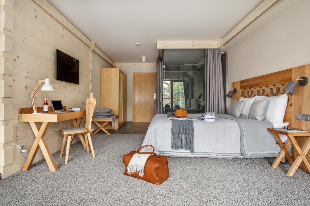 Standard Triple Room,327080323:JPEG
